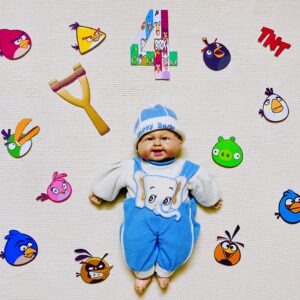 kids 4th month birthday decoration